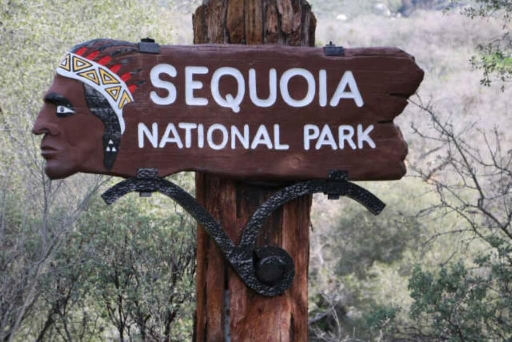 Sequoia Villa Visalia Esterno foto